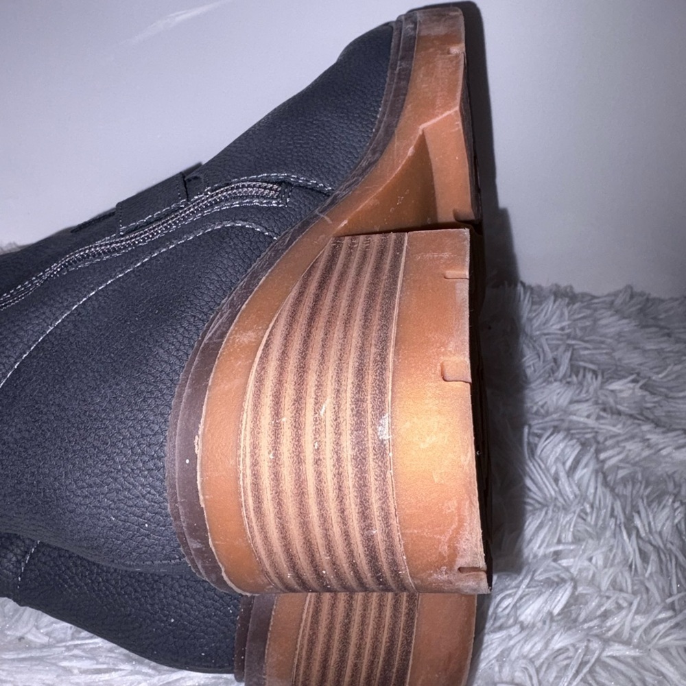 boc Gray Ankle Boots - Picture 9 of 12